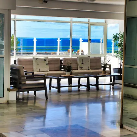 Апартаменти Altamira Sunset Адехе